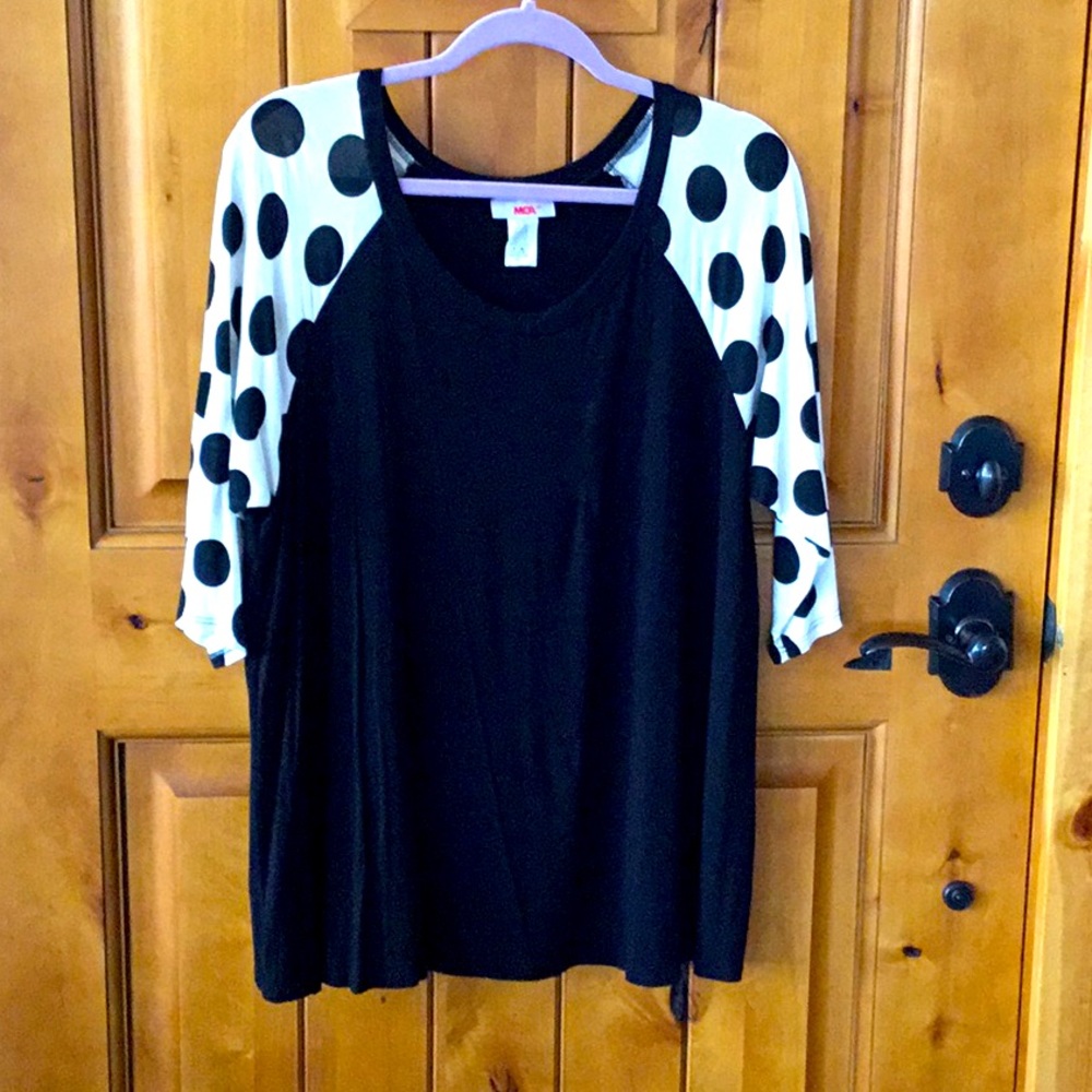 MOA USA women’s top with 3/4 raglan sleeves, size 2XL